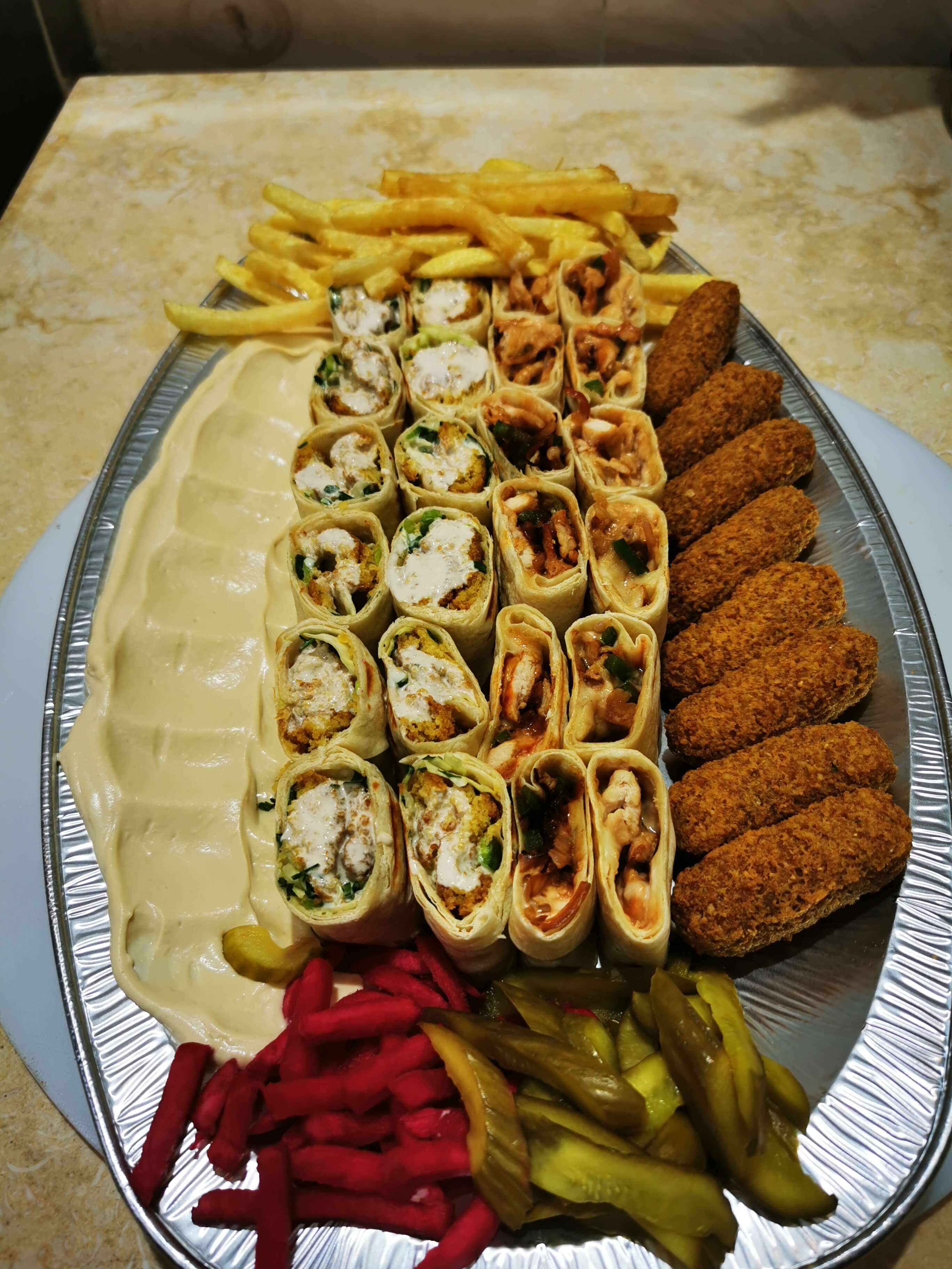 صحن فلافل كبير